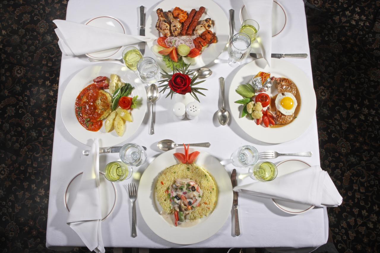 Hotel Clarks Varanasi Limited Zewnętrze zdjęcie