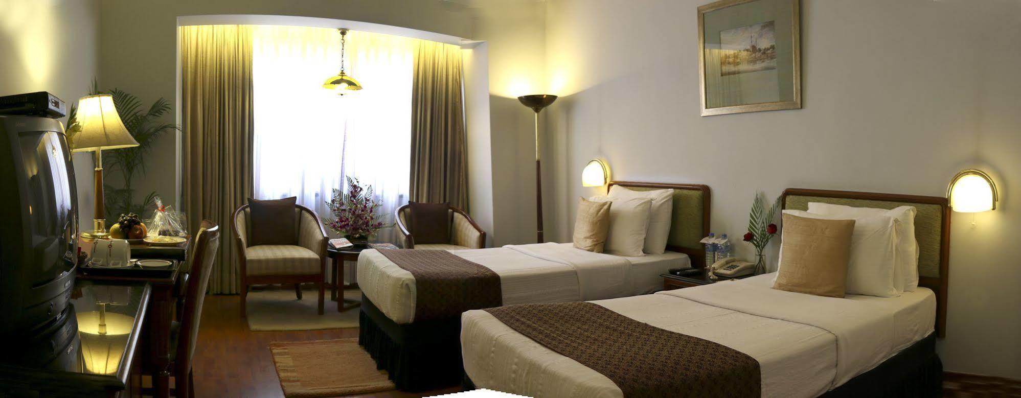 Hotel Clarks Varanasi Limited Zewnętrze zdjęcie