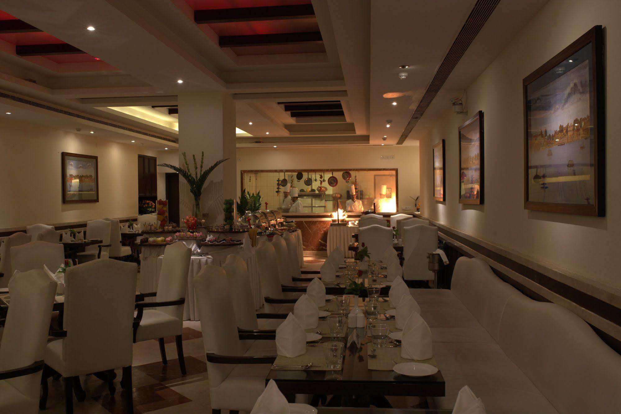 Hotel Clarks Varanasi Limited Zewnętrze zdjęcie